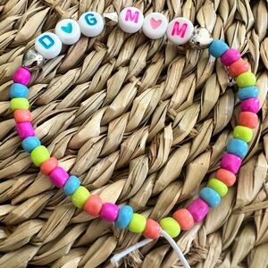Dog Mom Beaded Bracelet